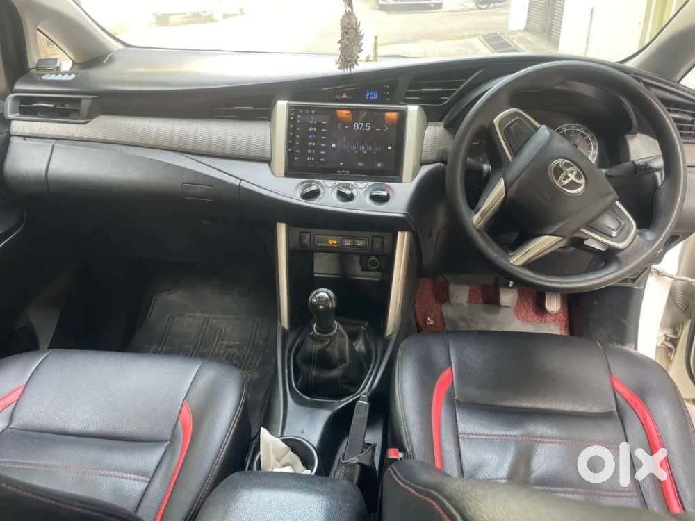 Toyota Innova Crysta 2.4 G Mt 7 Str, 2017, Diesel