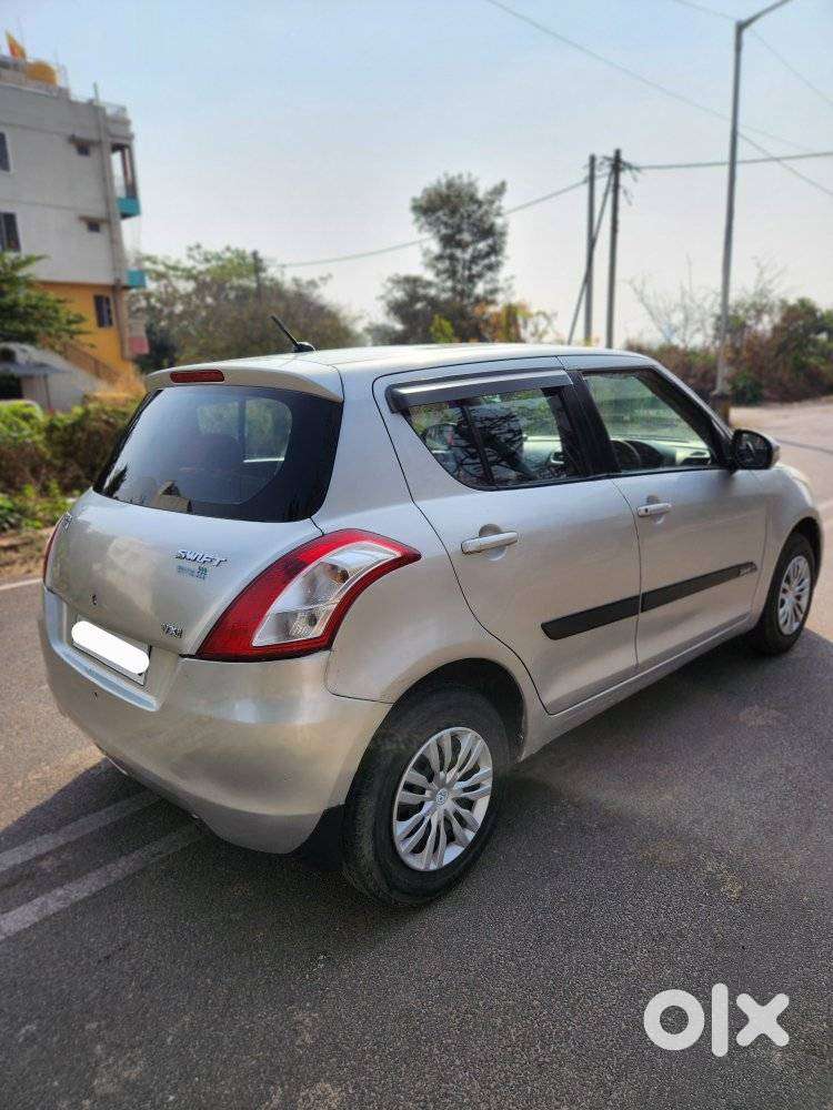 Maruti Suzuki Swift Vxi, 2015, Petrol