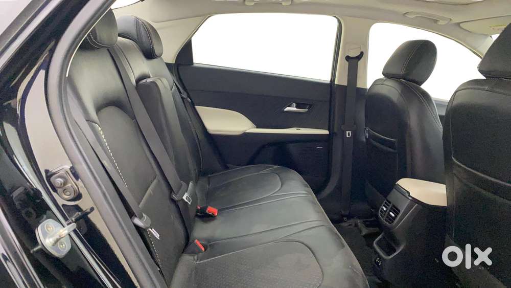 Hyundai Verna 1.5 Sx (o) Vtvt Ivt, 2023, Petrol