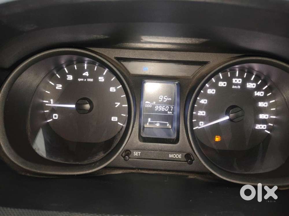 Tata Tiago 1.2 Revotron Xt, 2017, Petrol