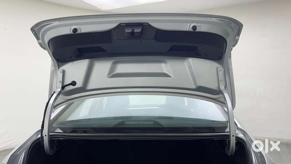 Volkswagen Virtus 1.0 Topline Tsi At, 2023, Petrol