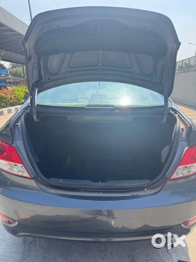 Hyundai Verna Fluidic 1.6 Vtvt Sx Automatic, 2012, Cng & Hybrids