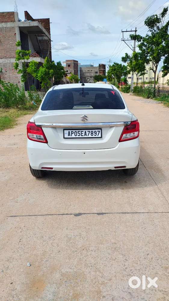 Maruti Suzuki Swift Dzire 2017 Diesel 105200 Km Driven