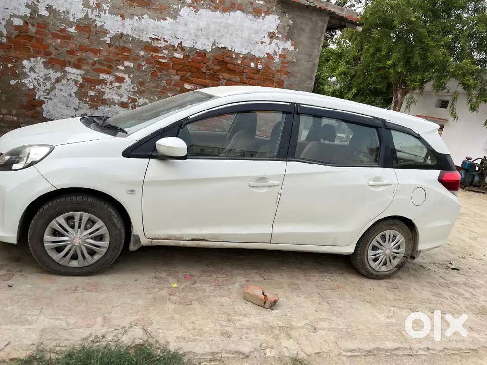 Honda Mobilio 2015 Diesel Well Maintained.