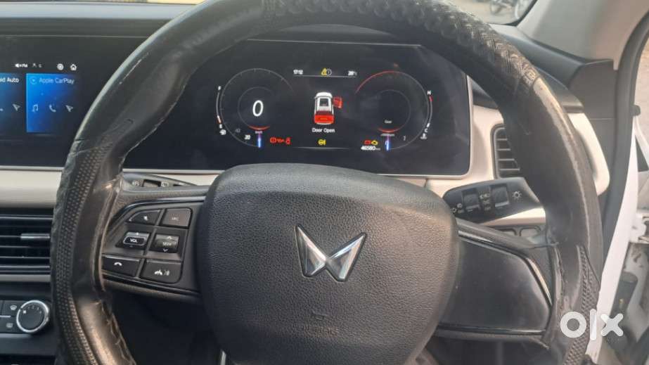 Mahindra Xuv700 2.2 Ax 5 Diesel Mt Str, 2023, Diesel