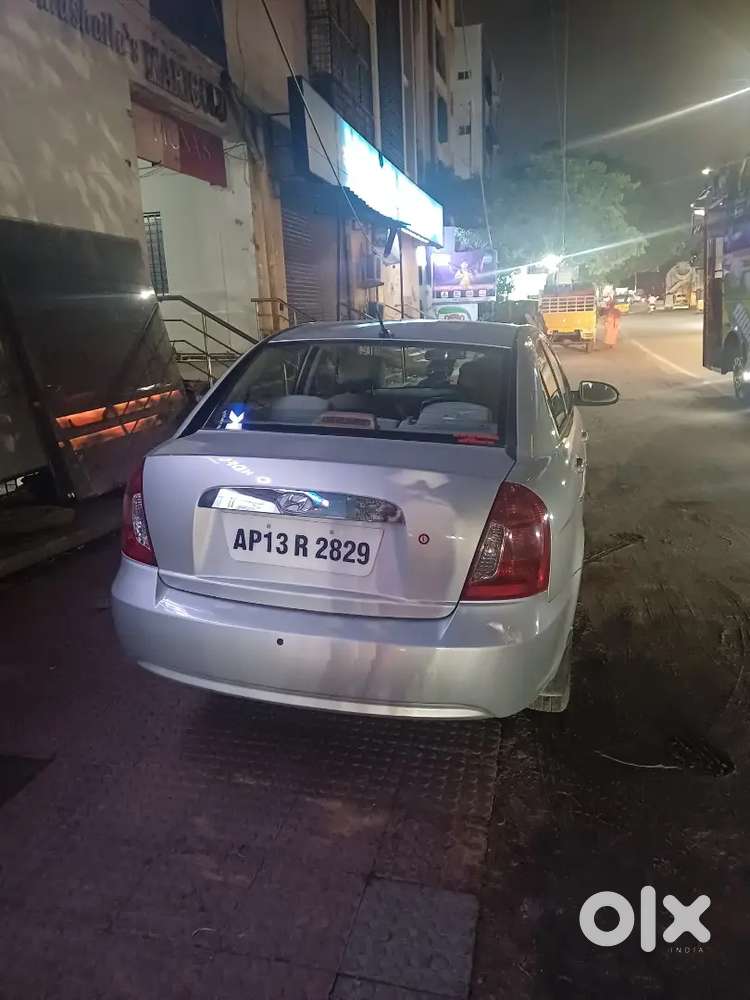 Hyundai Verna 2010 Model