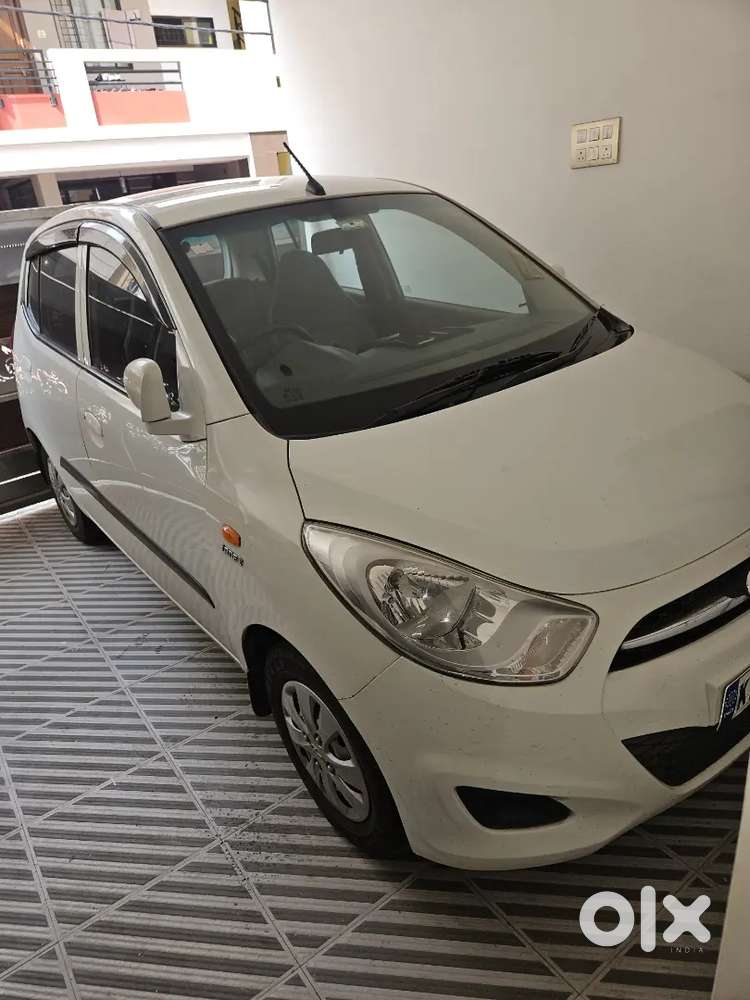 Hyundai i10 Petrol Manual 2012 Car