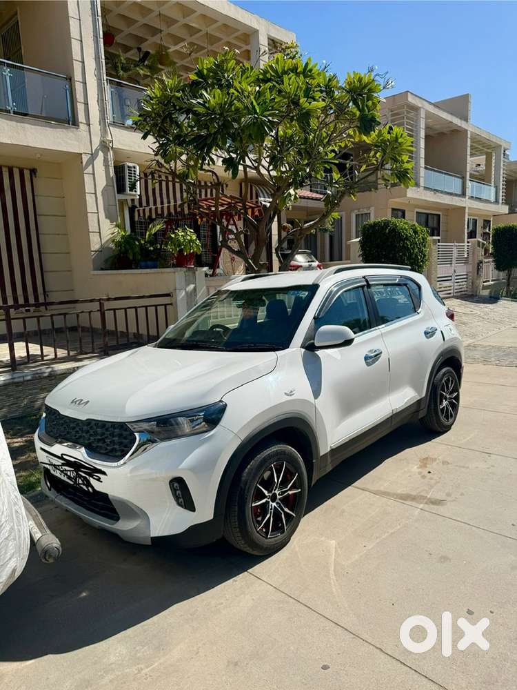 Kia Sonet Petrol 2023