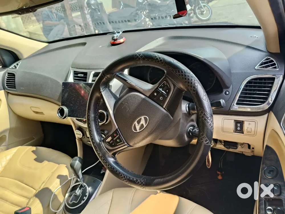 Hyundai Verna 2016