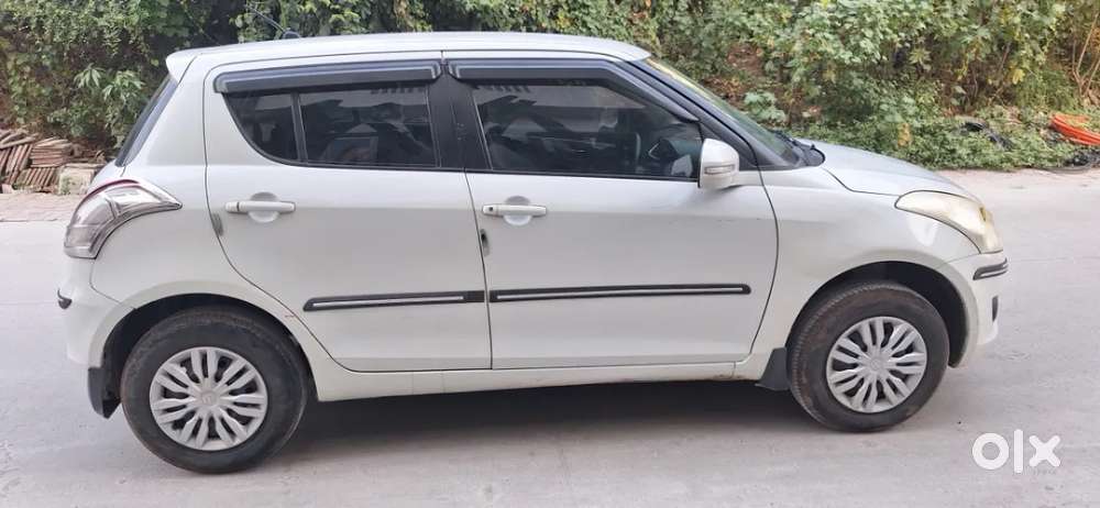 Maruti Suzuki Swift Vxi, 2013, Petrol