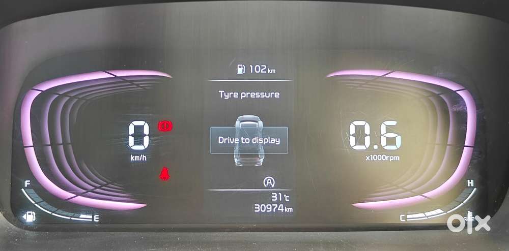 Kia Carens G 1.5 6mt Premium (o) 7-seater, 2023, Petrol