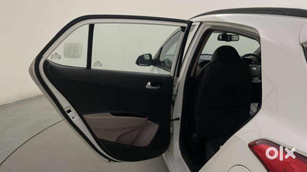 Hyundai Grand I10 1.2 Kappa Vtvt Asta (o) At, 2016, Petrol