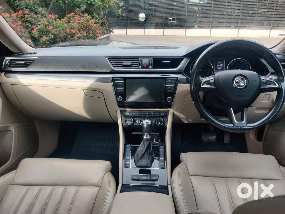 Skoda Superb L&k 2.0 Tdi At, 2017, Petrol