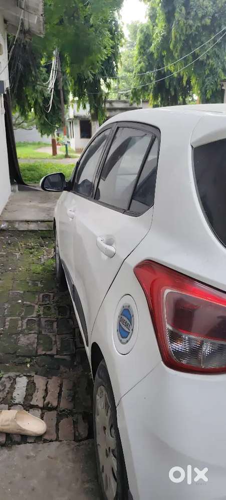 Hyundai Grand I10 2018 Gadi Mai Ek Rupiya Bhi Kharcha Nhi Hai