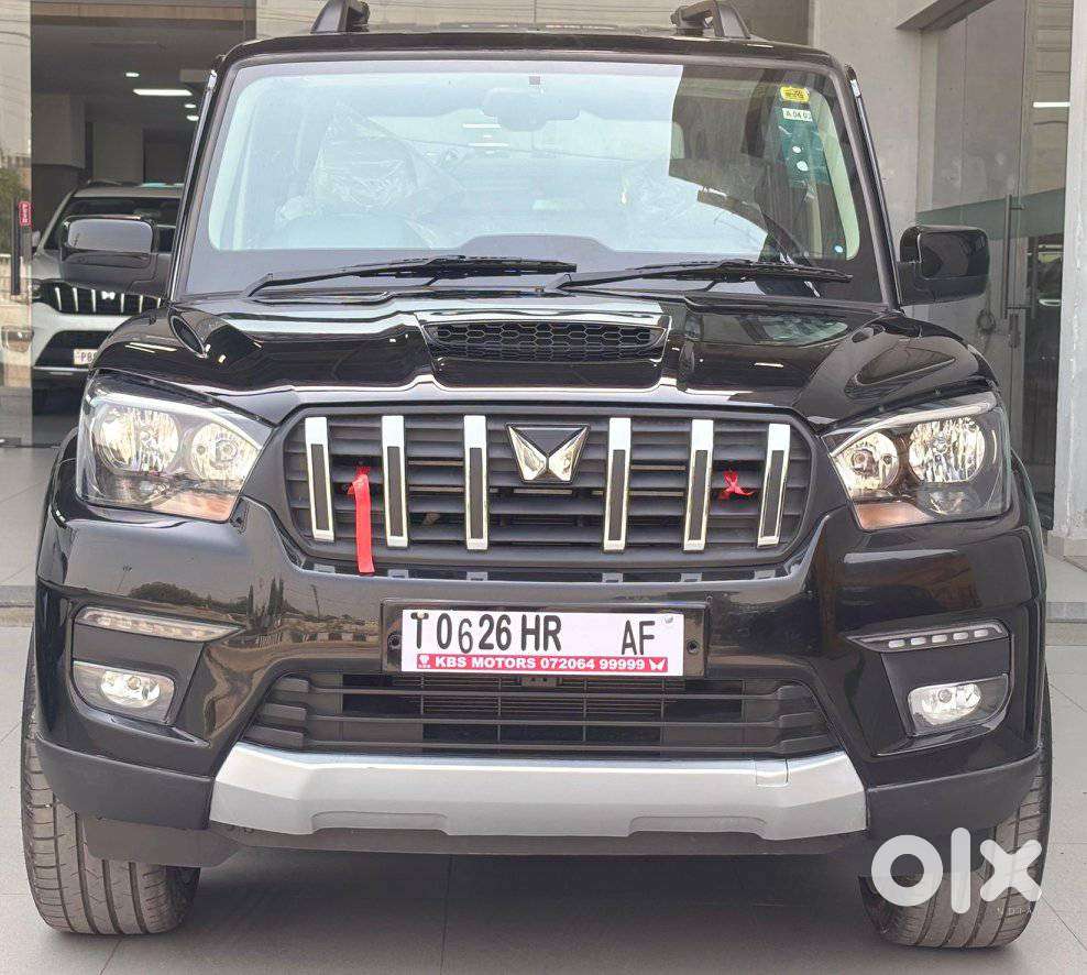Mahindra Scorpio Classic, 2026, Diesel