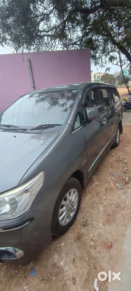 Toyota Innova 2014 Diesel Well Maintained Company Service History