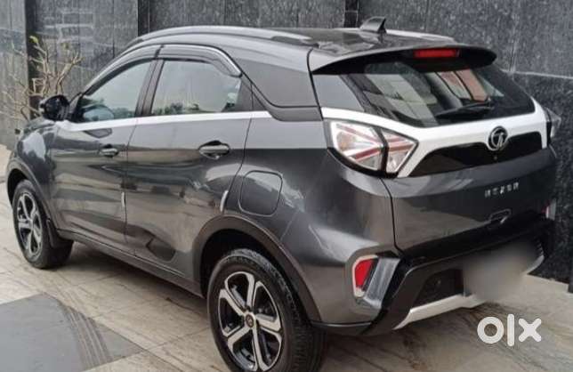 Tata Nexon 1.2 Revotron Xza Plus, 2023, Petrol