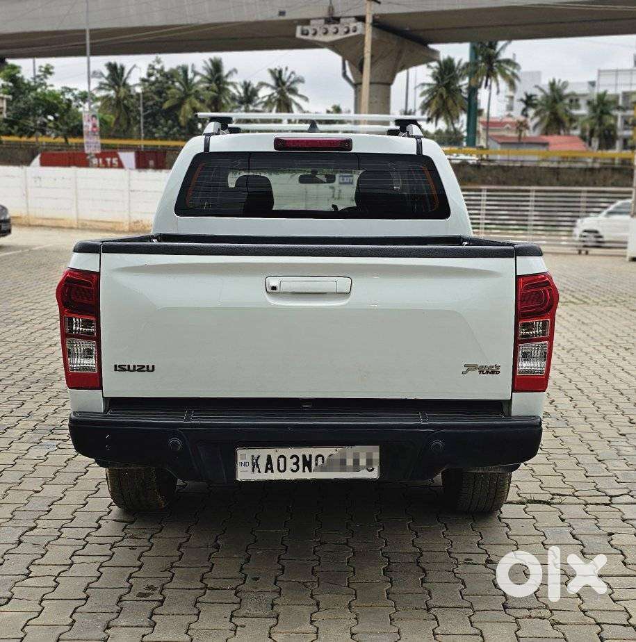 Isuzu V-cross Z Prestige 4x4 At, 2022, Diesel