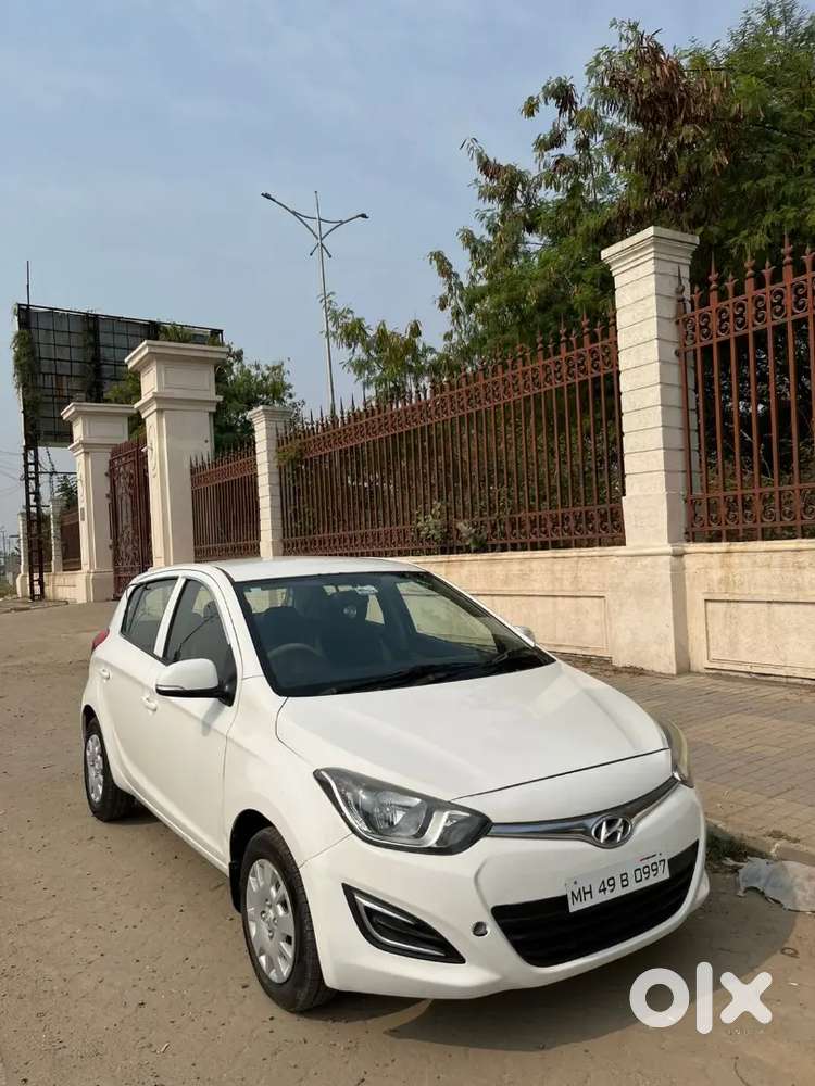 Hyundai I20 2012 Diesel 100000 Km Driven