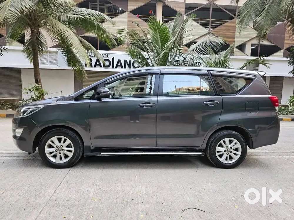 Toyota Innova Crysta