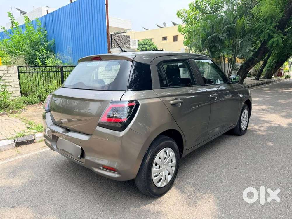 Maruti Suzuki Swift 1.2 Lxi (o), 2025, Petrol