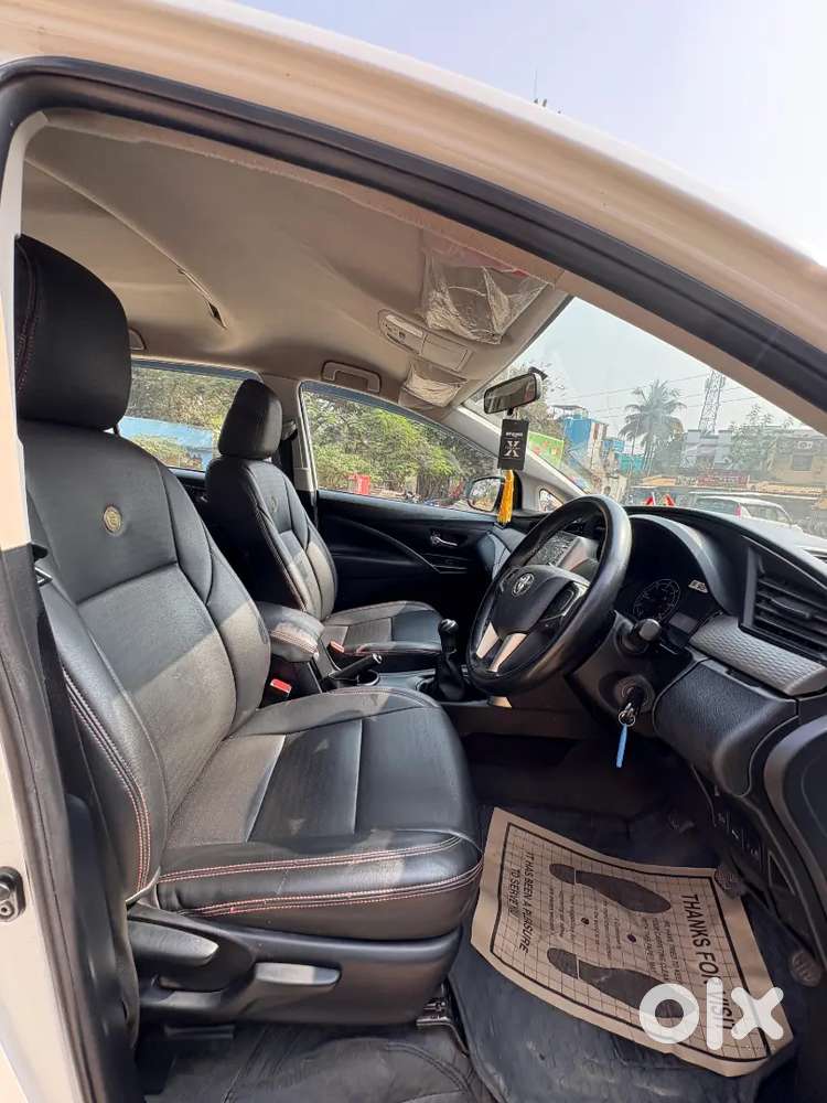 Toyota Innova Crysta 2.4 Mt 2023