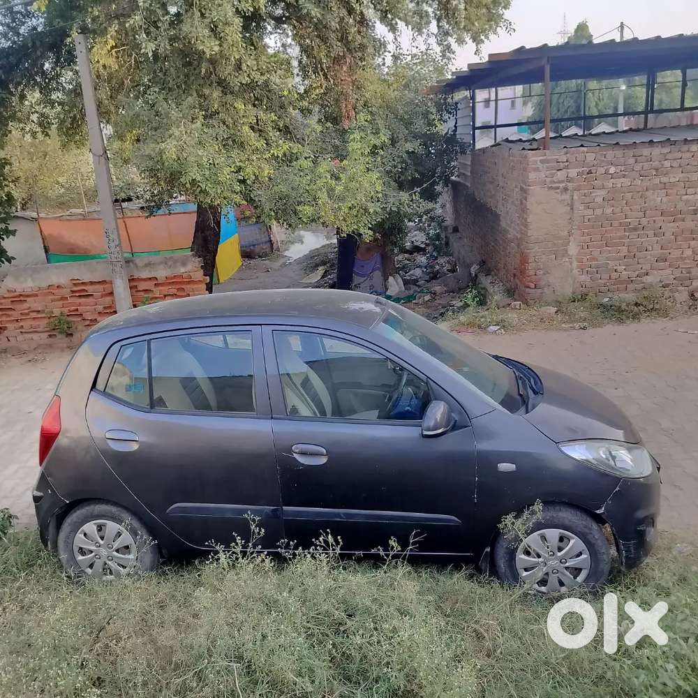Hyundai I10 2011 Cng Good Condition And Wel Maintained Car
