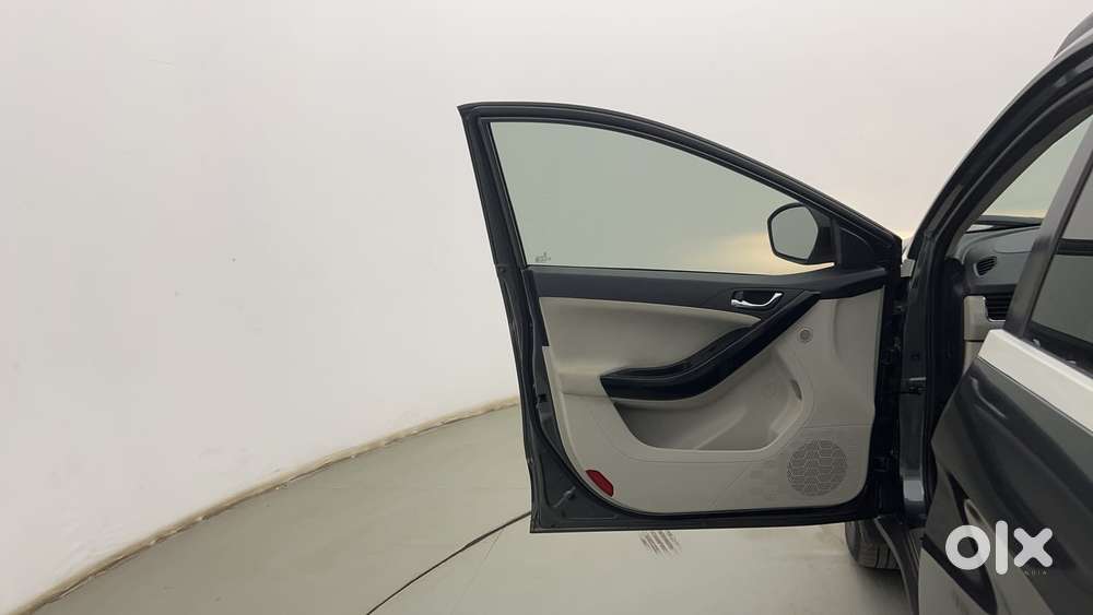 Tata Nexon 1.5 Revotorq Xza Plus S Amt, 2023, Petrol