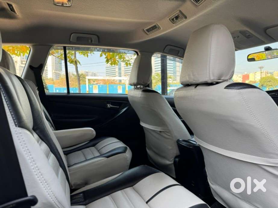 Toyota Innova Crysta