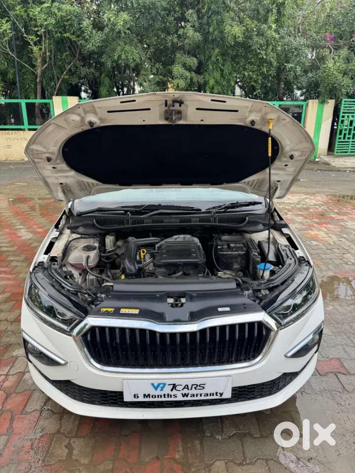 Skoda Slavia Style 1.0l Tsi At, 2022, Petrol