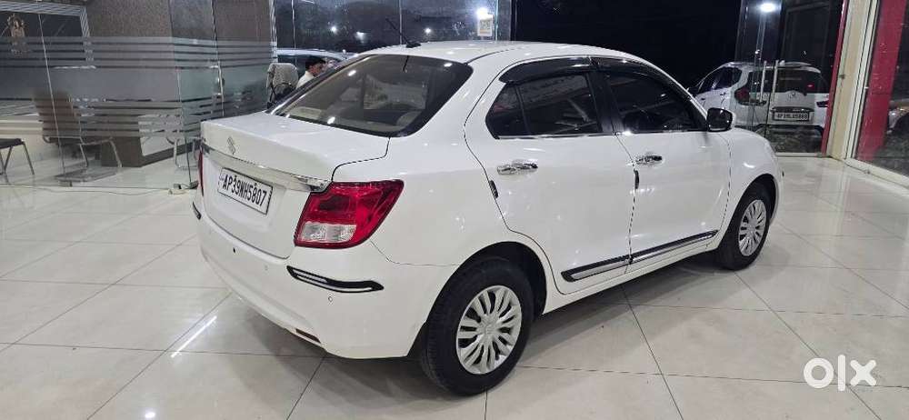 Maruti Suzuki Swift Dzire 1.3 Vxi, 2022, Petrol