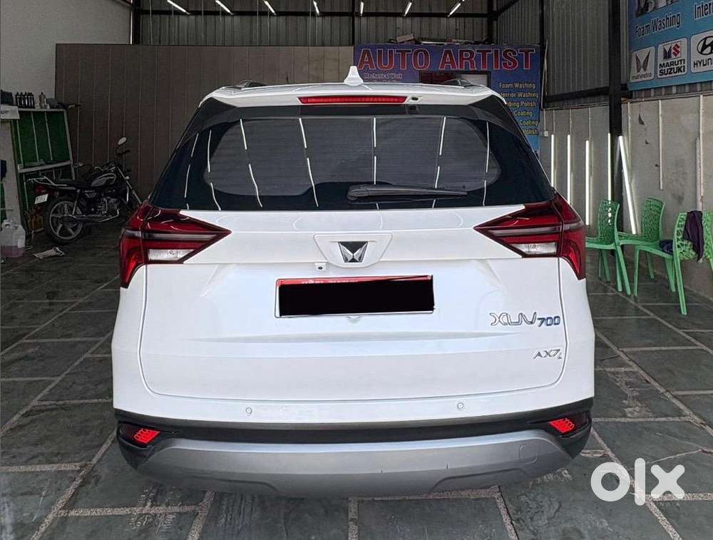 Mahindra Xuv700 2023 Diesel Well Maintained