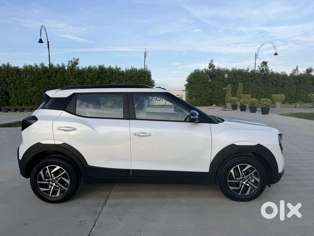 Mahindra Xuv 3xo Ax5 Pm At, 2024, Petrol