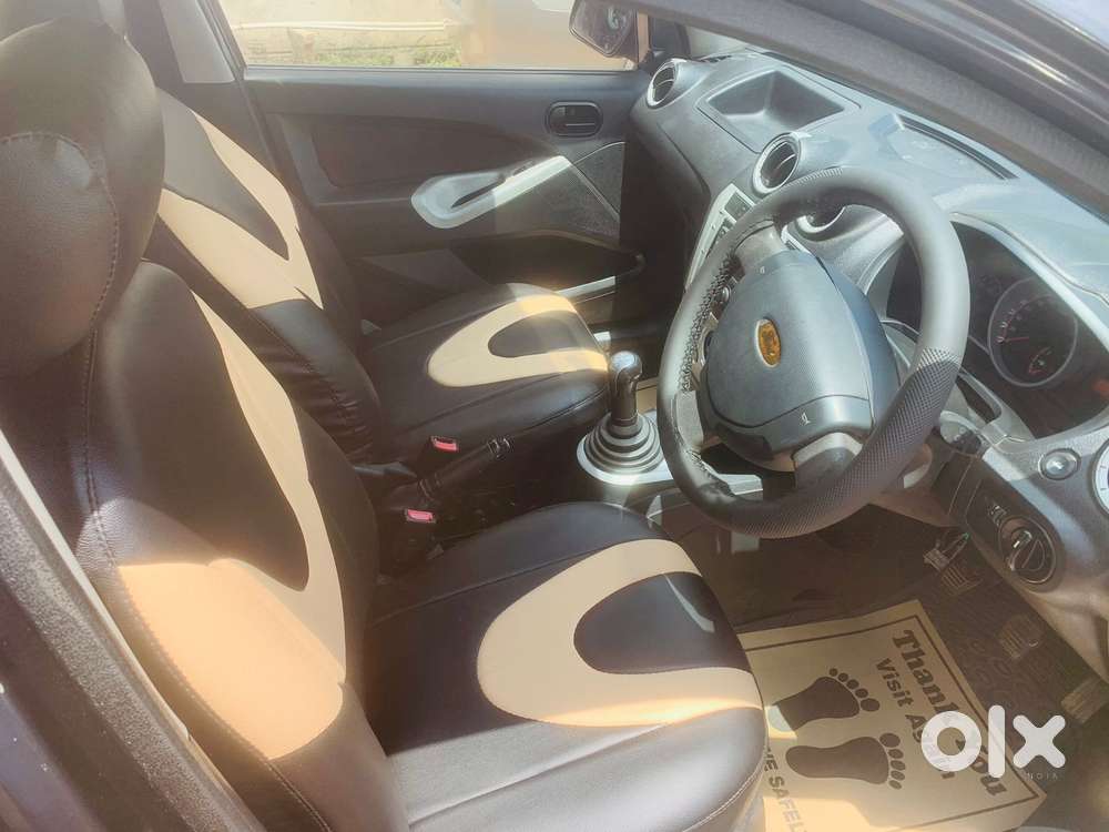 Ford Figo, 2012, Petrol