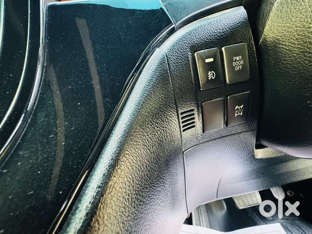 Toyota Alphard 3.0 V6, 2010, Petrol