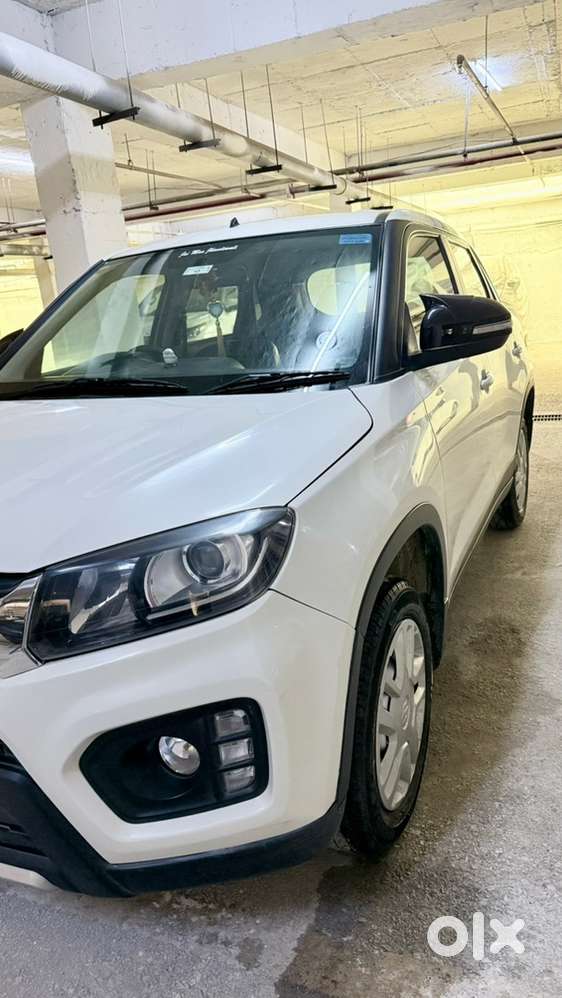 Maruti Suzuki Brezza Petrol Lxi 1.5 Mt  Novemver 2020 Car