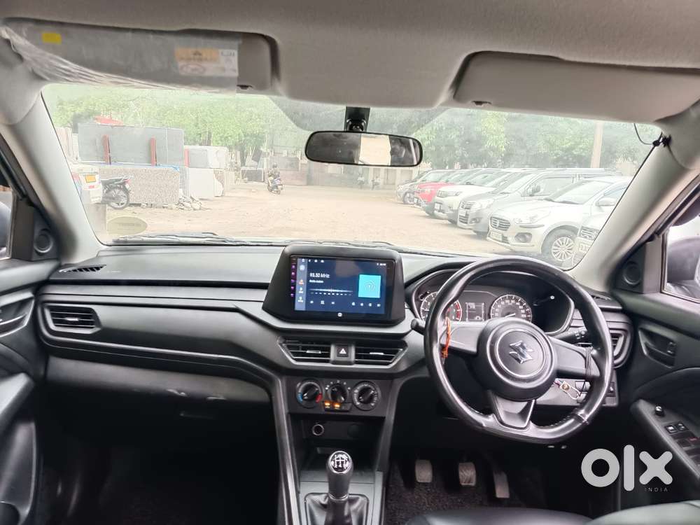 Maruti Suzuki Vitara Brezza 1.5 Lxi, 2024