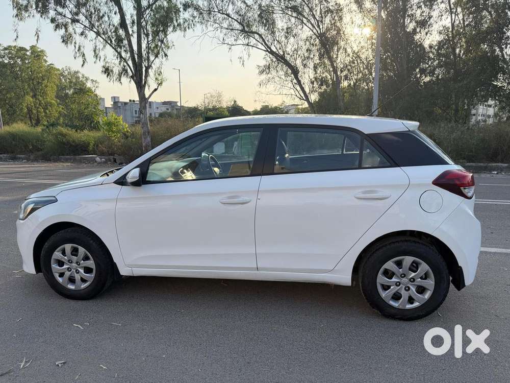 Hyundai I20 Sportz 1.2 Bs-iv, 2017, Petrol