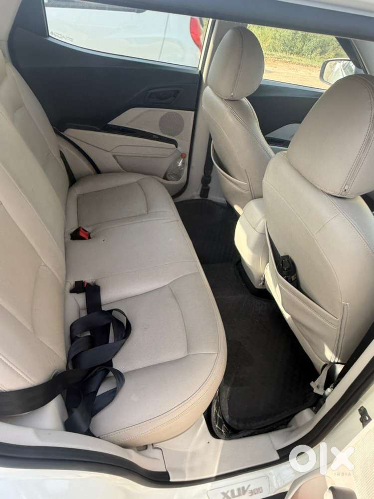 Mahindra Xuv300 Petrol 2022