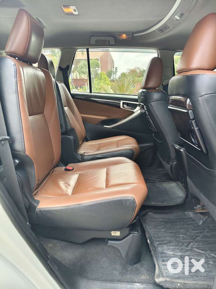 Toyota Innova Crysta 2.8z Automatic, 2019, Diesel