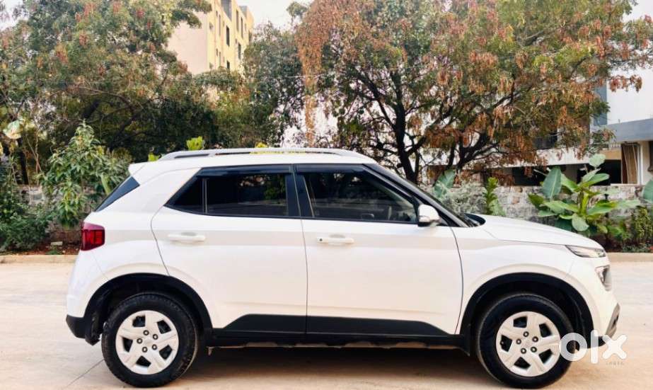 Hyundai Venue S Plus Mt 1.2 Kappa, 2020, Petrol