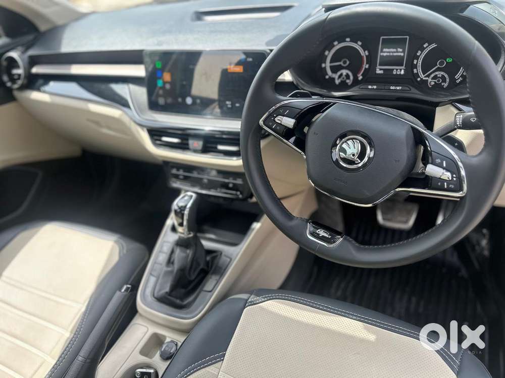 Skoda Slavia Sportline 1.0l Tsi Mt, 2025, Petrol