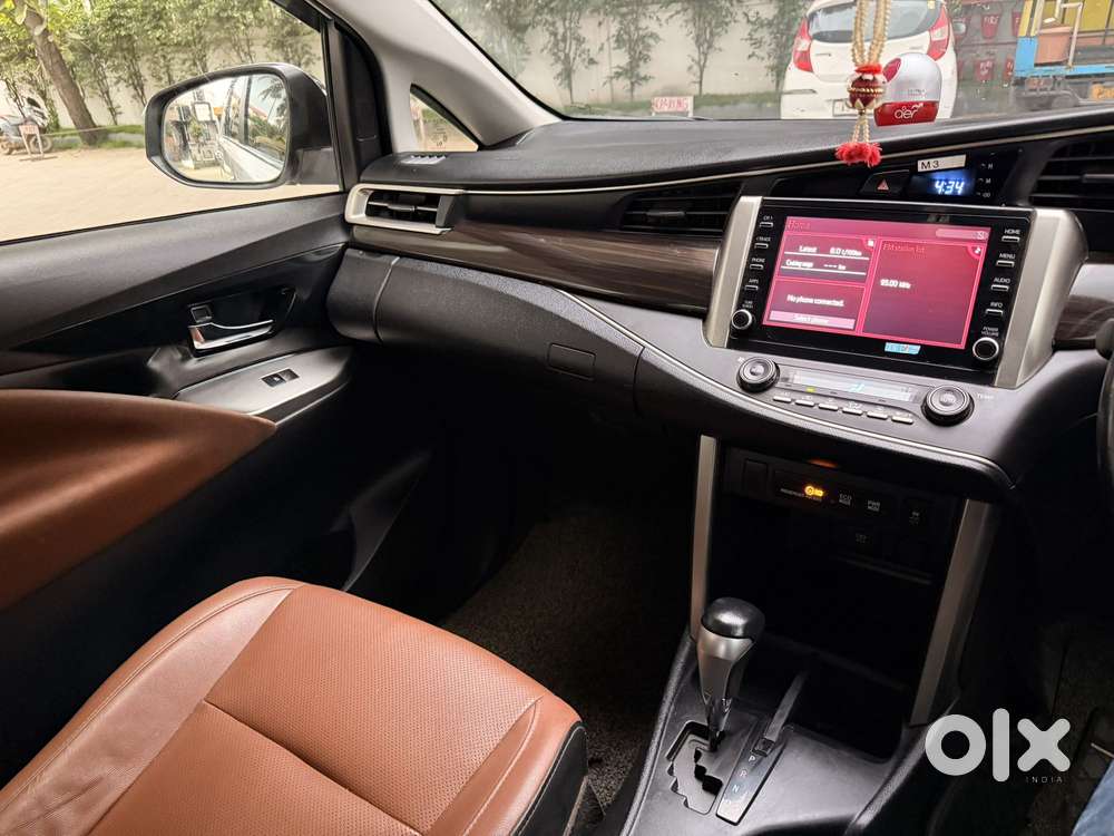 Toyota Innova Crysta [2020-ongoing] 2.4 Zx At 7 Str, 2021, Diesel