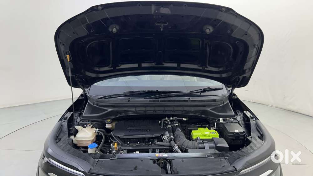Kia Carens 1.5 Luxury Plus Turbo Dct 7 Str, 2024, Petrol