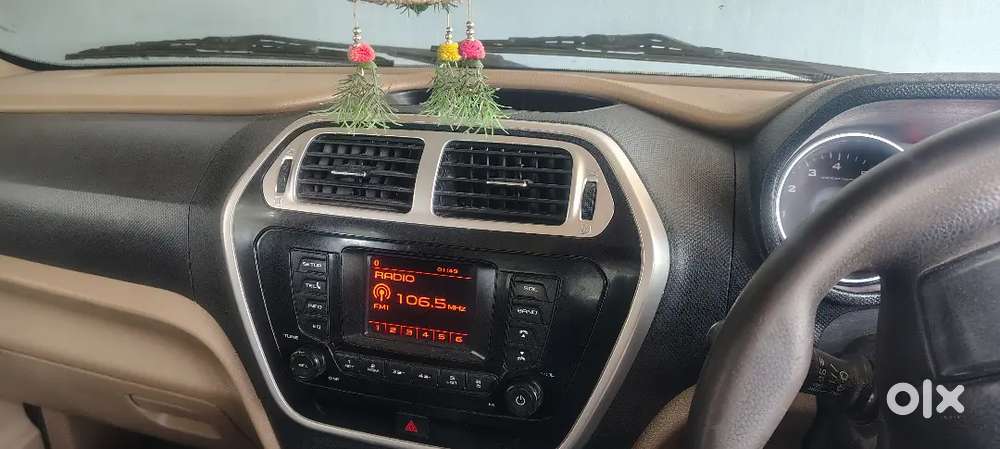 Mahindra Tuv 300 2019