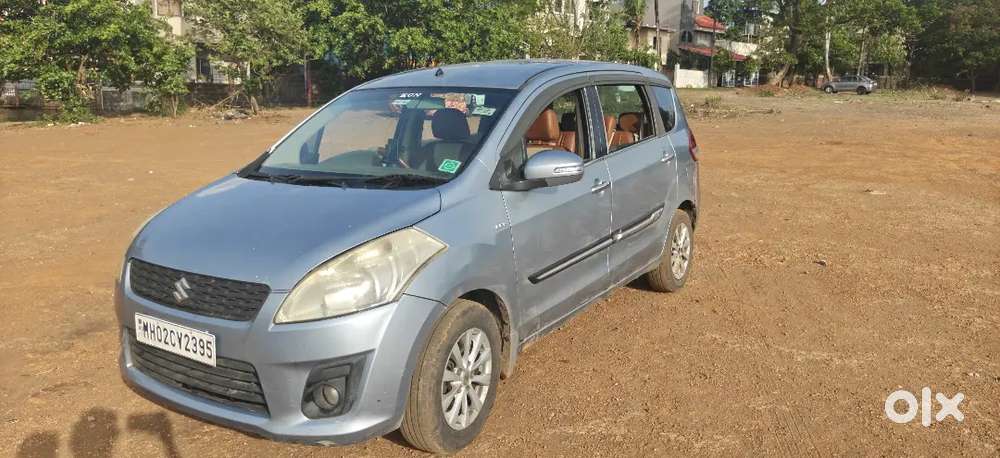 Maruti Suzuki Ertiga 20012 गाडी फुल कंडिशन आहे