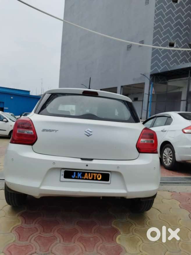 Maruti Suzuki Swift 1.2 Vxi (o), 2022, Petrol