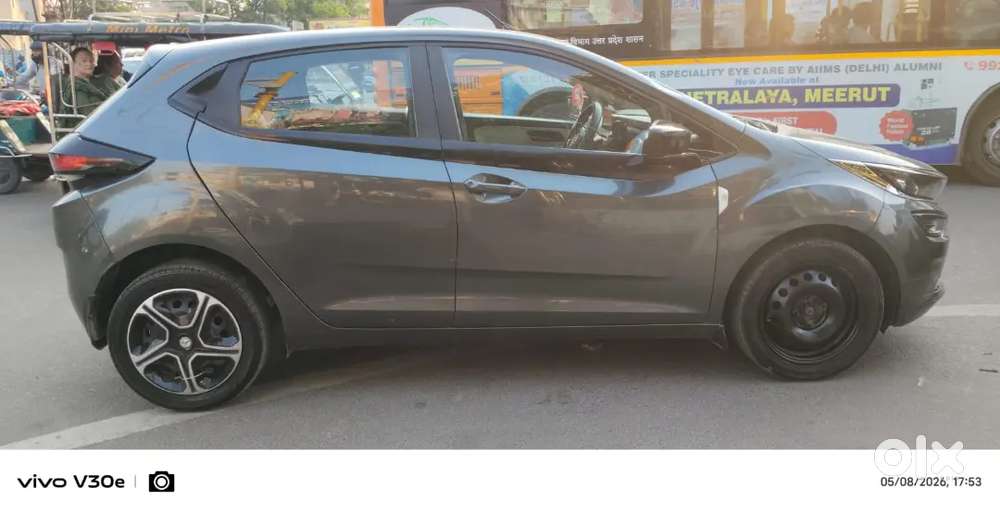 Tata Altroz 2022 Petrol Good Condition Xm+