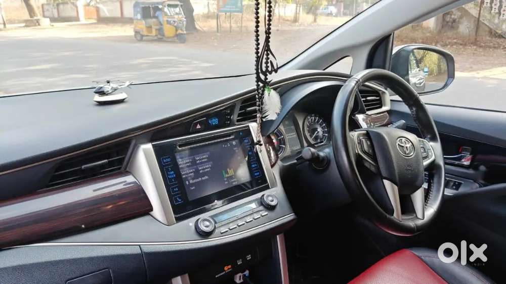 Toyota Innova Crysta 2017