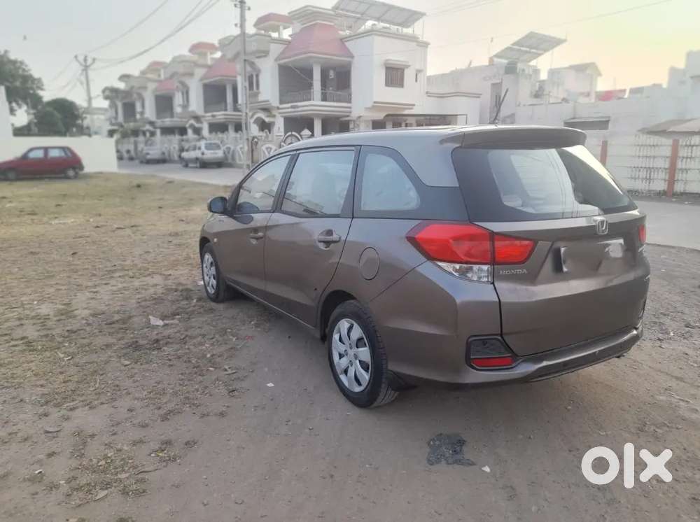 Honda Mobilio 2015 Diesel Well Maintained